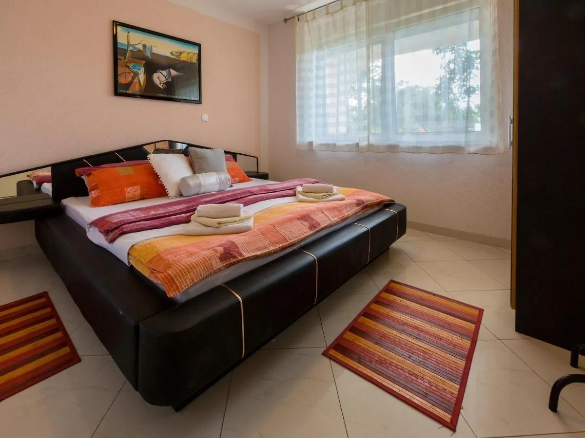 Apartments Vanessa Dramalj