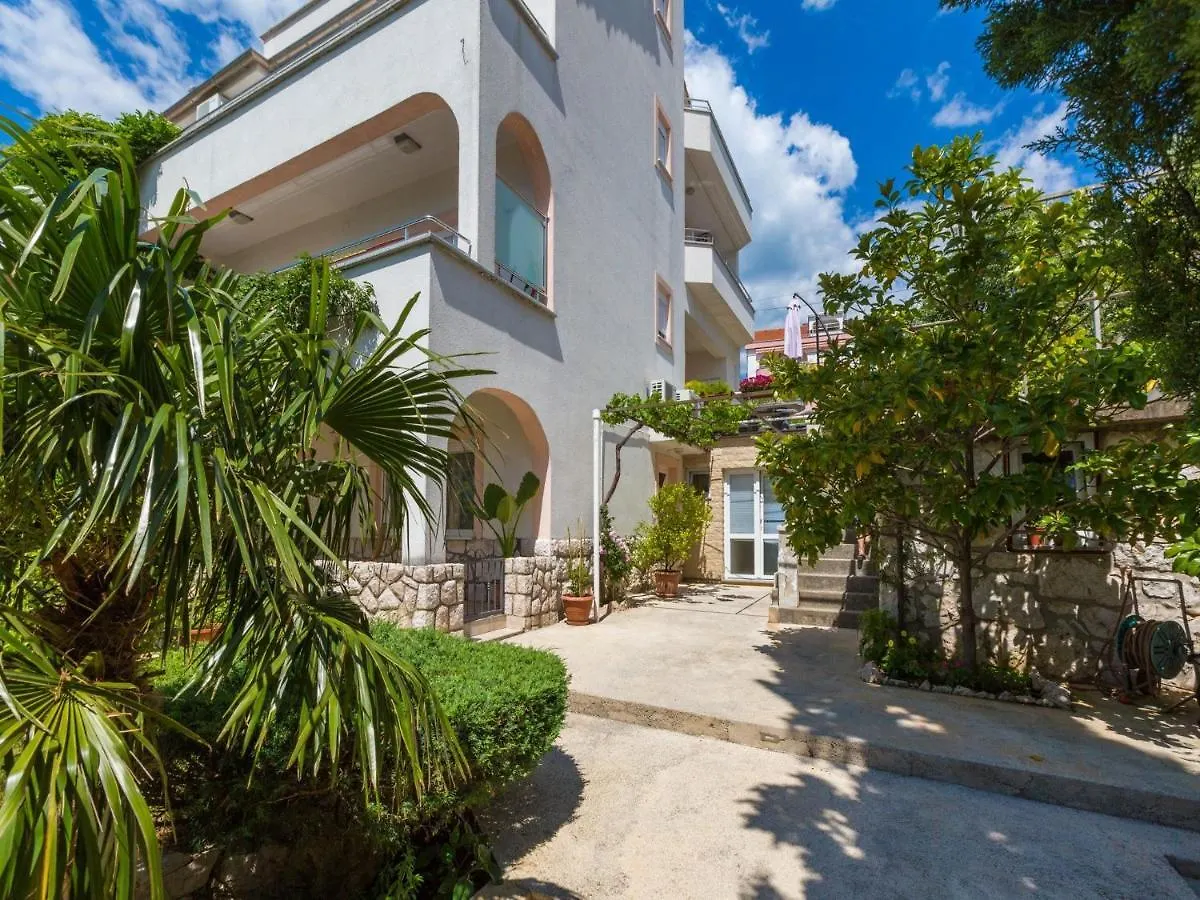 Apartments Vanessa Dramalj